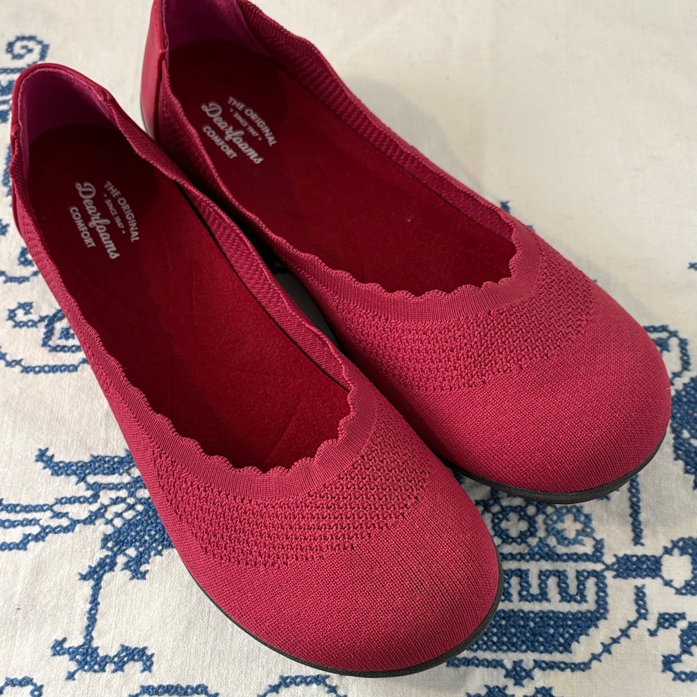 Dearfoams Women's Red Stretch Knit Flats Washable